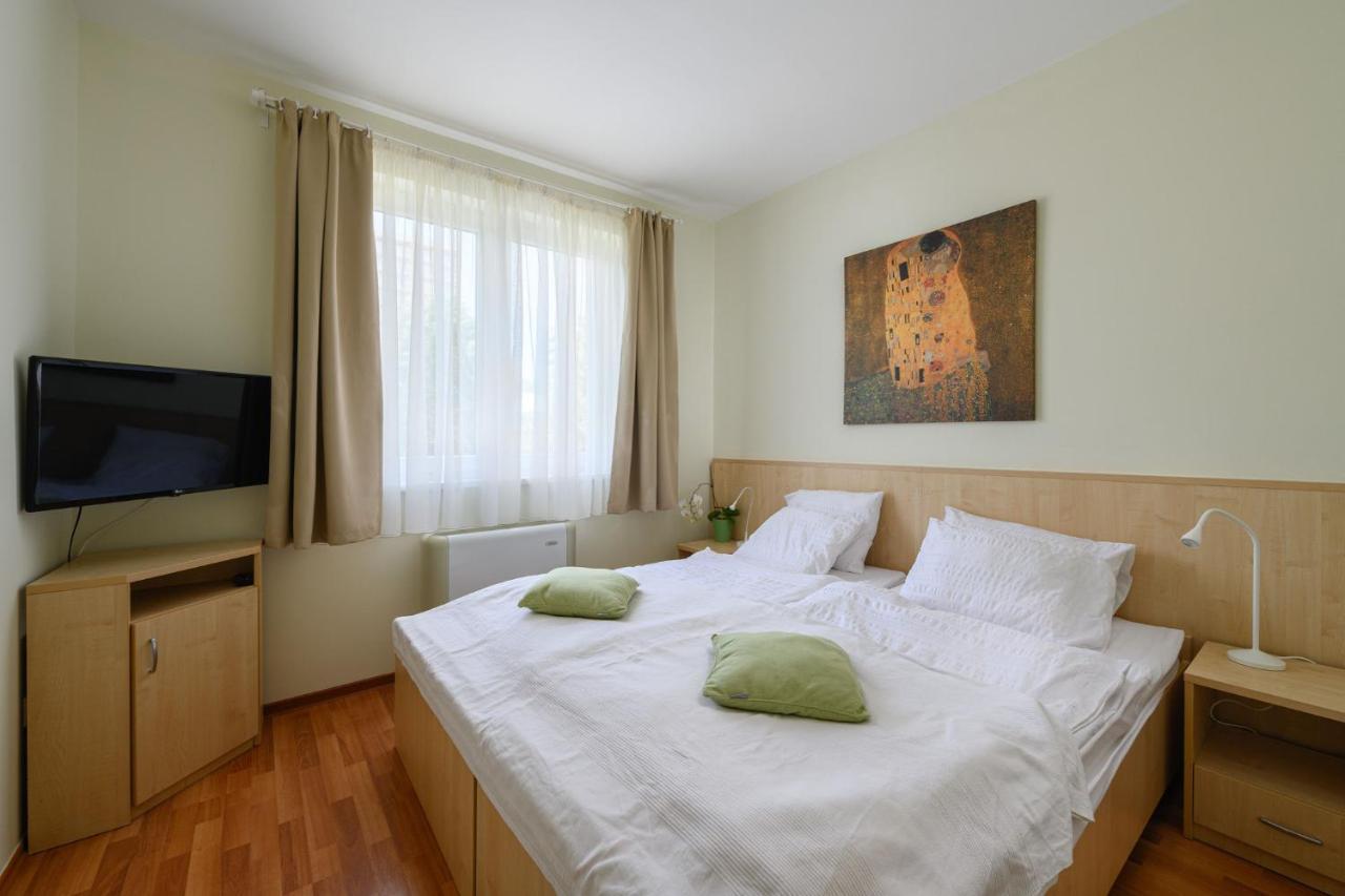 Mirage Wellness Apartman Hajdúszoboszló Exterior foto